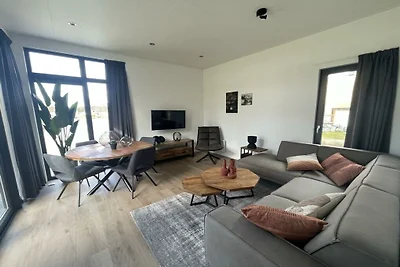 Ferienhaus in Mol mit Terrasse und Wifi