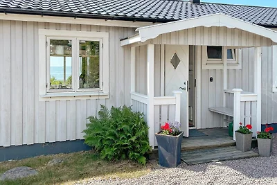 12 persone case ad LYSEKIL-By Traum