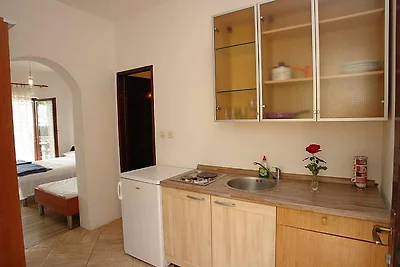 Pansion Gea - Studio Apartment with Balcony a...