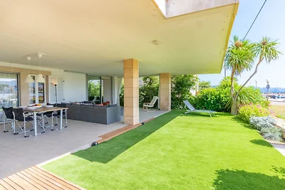 Tarida - Apartment In Marina Manresa.