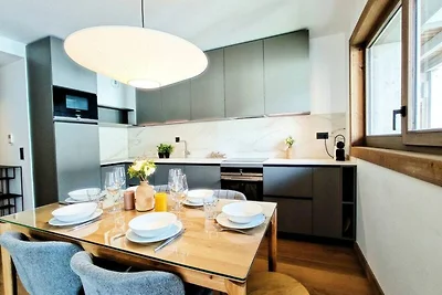 Wohnung mit Doppelbalkon im Herzen des Dorfes