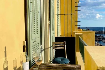 Wohnung in Nizza mit Meerblick