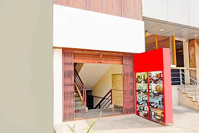 Super Hotel O Srigandhakavalu