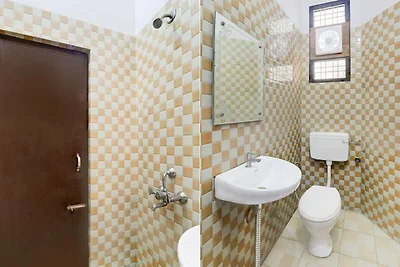 Hotel O Insaf Nagar Munshipuliya