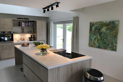 Ferienwohnung in Nes mit Schwimmbecken