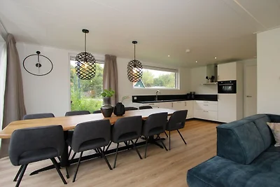 Villa in Hellevoetsluis mit Terrasse