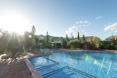 Bungalow con piscina a Pozo Alcón