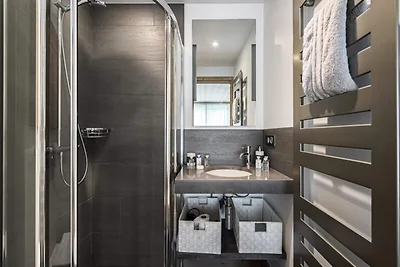 Chalet in Courchevel mit Pool & Skizugang