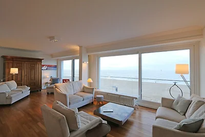 Ruim appartement aan de zeedijk