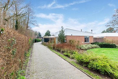 Liebenswertes Ferienhaus in Noordwijkerhout m...