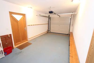 Schönes Ferienhaus mit Sauna in Riddes