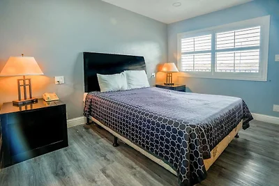 Queen Bed Niet Roken