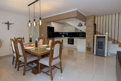 Ferienhaus in Slivno mit Schwimmbecken