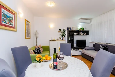 Apartments Captain - Superior One Bedroom Apa...