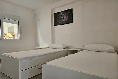 Moderno appartamento per le vacanze a Saranda