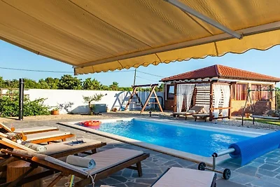 Beti with heated pool
