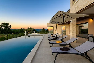 Komfortable Villa mit Zentralheizung