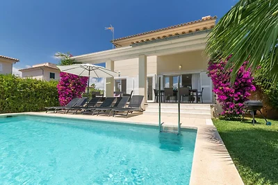 Moderne Villa mit Pool in Alcudia