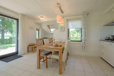 Bungalow spazioso vicino ai laghi della...