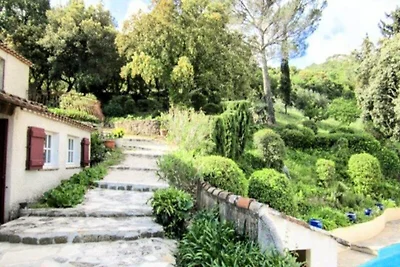 Villa a Hyères con accesso alla piscina...