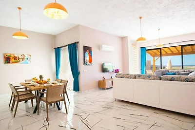 Villa a Kalkan con piscina