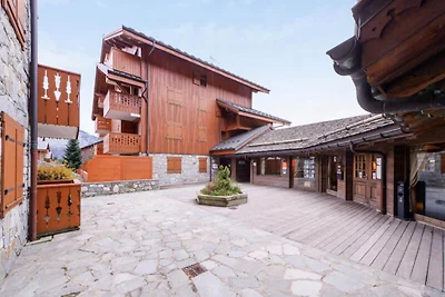 Chalet-Wohnung in Carroz mit Pool & Spa