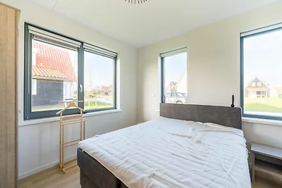 Ferienhaus in Scherpenisse mit Terrasse