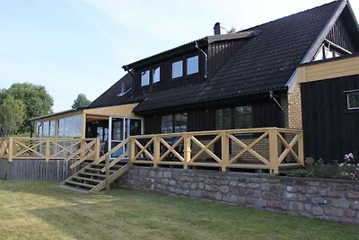 Ferienhaus in Bellö mit Schwimmbecken