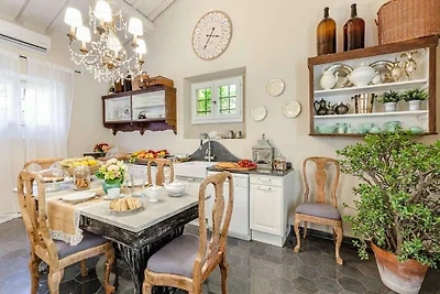 Villa romantica a Pescia con piscina