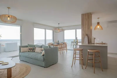 Luxuriöses Apartment mit Meerblick und Spa