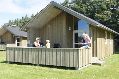 Gemütliche Hütte im Campingresort