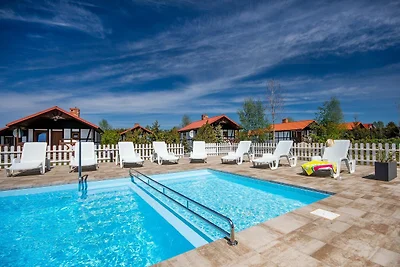 Ferienhäuser mit Poolzugang, Darlowo