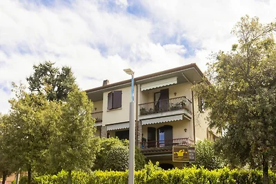 Ansprechende Wohnung in Jesolo mit Garten