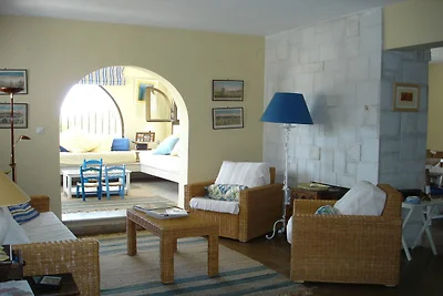 Villa fronte mare con casa per gli ospiti