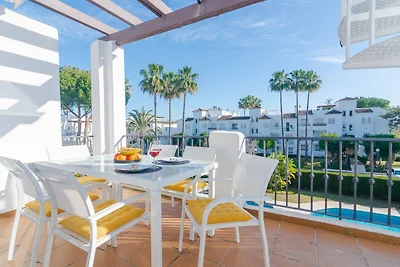 Beachside Penthouse with Rooftop Terrace &...