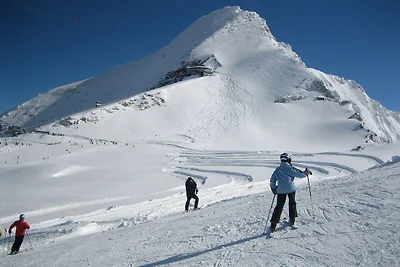 Apartment in Kaprun near Ski Lift