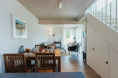 Skandinavisch eingerichtetes Doppelhaus in...