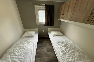 Chalet in Friesland con Area Giochi