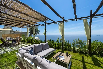 Casa a Praiano con piscina e vista Capri
