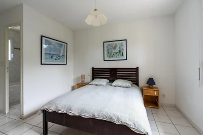 Villa in Lacanau mit privatem Pool und...