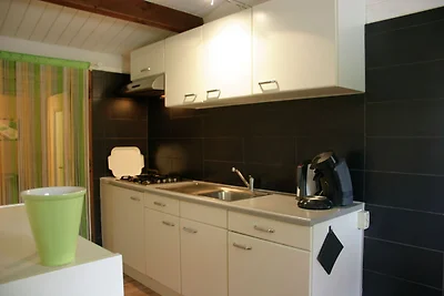 Chalet arredato in modo accogliente a...