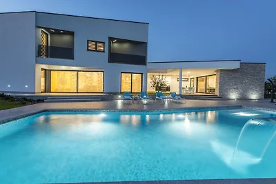 Villa in Tinjan mit Barbecue und Wifi