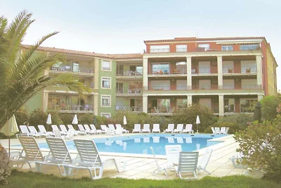 Riviera Apartment by the Beach