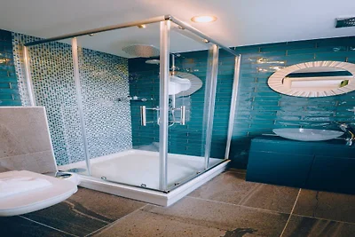 Deluxe Double Con Terrace Garden View