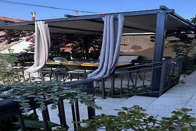 Elegant Trogir Apartment with Garden Terrace ...