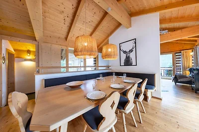 Luxuriöses Chalet mit Sauna in Königsleiten