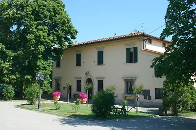 Villa in Vicchio mit Tennisplatz