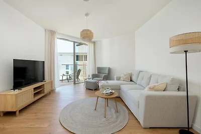 Große Wohnung mit Meerblick, Innenpool