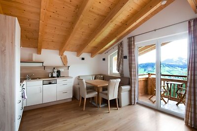 Schöne Wohnung in Oberau mit Balkon