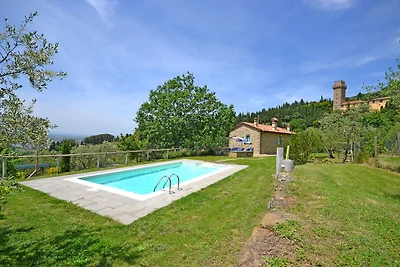 Lussuosa villa con piscina a Cortona